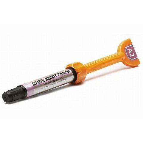 Kuraray Clearfil Majesty Posterior Estetik Kompozit Dolgu Refil (4,9 gr/2,0 ml Şırınga)